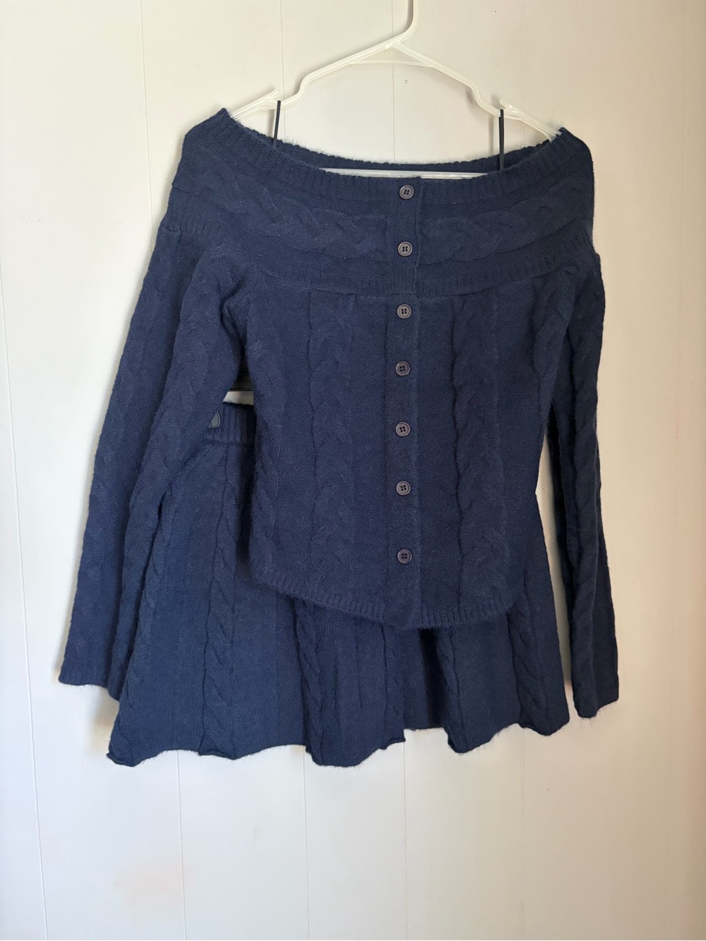Off-Shoulder Cable Knit Button-Back Sweater and skirt - Navy